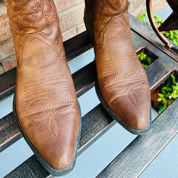 ‼️ SOLD ‼️ Cowgirl Western Boot - Austin Trading Co. Sz 10 - Picture 4 of 8